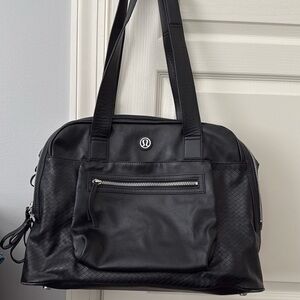 discontinued Lululemon Gym Bag